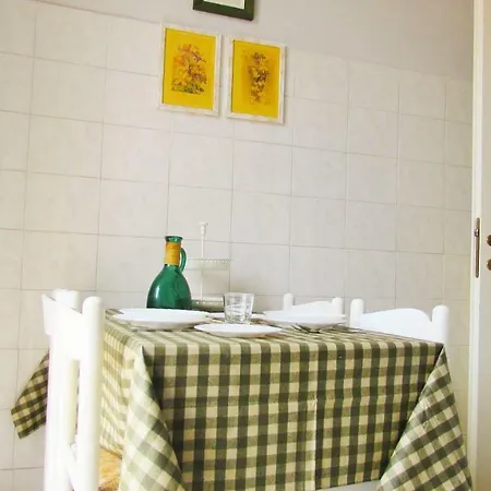 Urban Lodging Apartment *